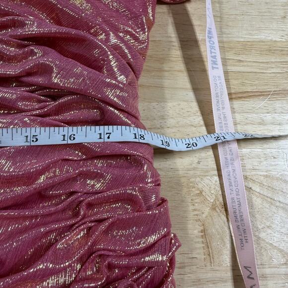 Mac Duggal NWT Off The Shoulder Ruched Waist Slit Metallic Gown Pink Size 16 - Picture 7 of 9